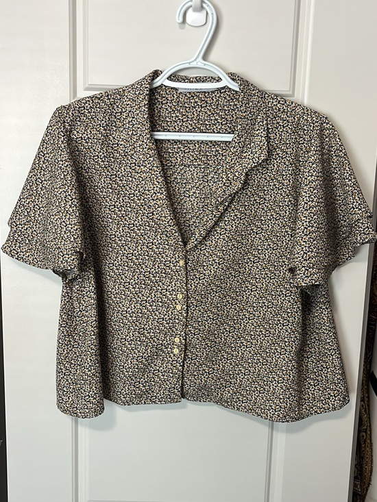 Princess Polly Tops - Princess Polly Black and Cream Floral Button-Down Top